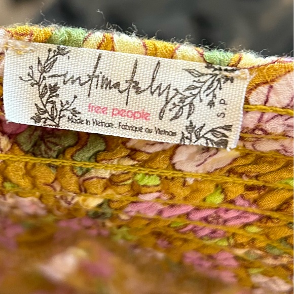 Free People All I wanted mustard yellow floral lace slip dress small - Picture 10 of 11